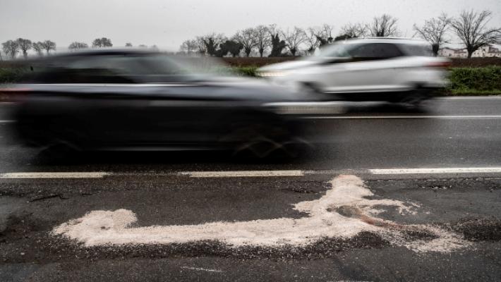 &laquo;Qui tutti corrono da sempre e non si fa niente per fermarli&raquo;