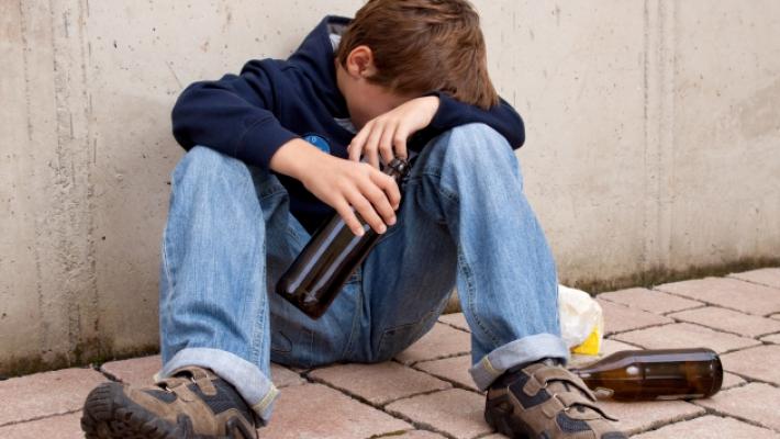 Ragazzini ubriachi nel parco: &laquo;Accade sempre pi&ugrave; spesso&raquo;