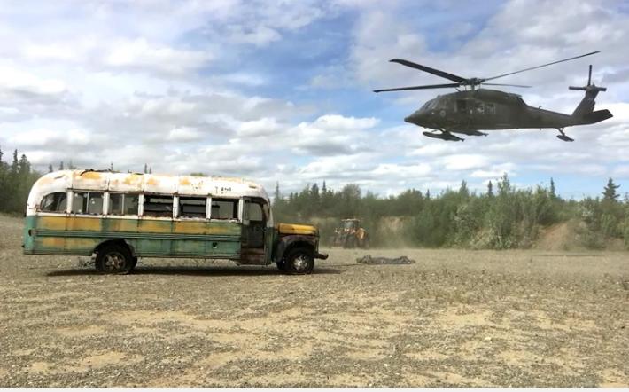 Via il bus di 'Into the Wild' in Alaska, "Era un pericolo"