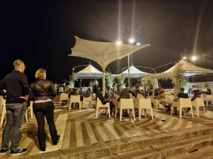 Movida a Milano Marittima, il sindaco annuncia una "stretta"