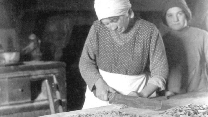 Mattarello e farina: quando la sfoglia era un rito