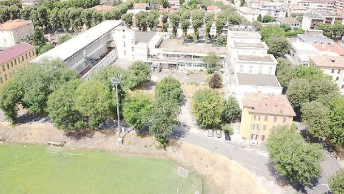 Ex Galbani, sabato la demolizione. Una palazzina sar&agrave; sgombrata