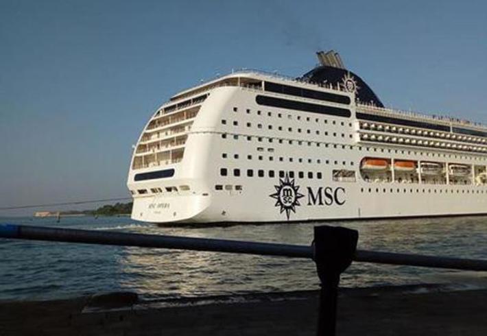 Incidente della nave Msc a Venezia, la perizia: "Responsabilit&agrave; del comandante"