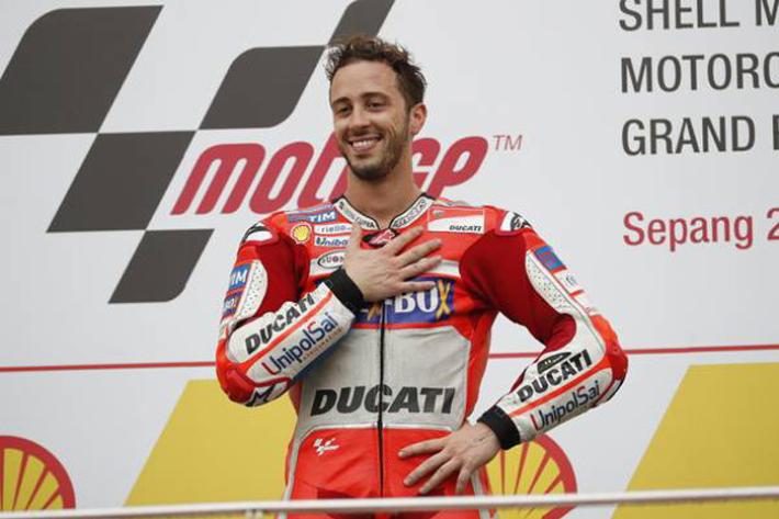 Infortunio alla spalla per Dovizioso durante una gara di motocross 