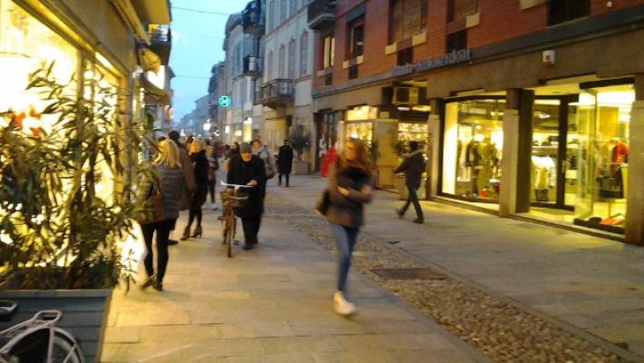 Fidenza, le scorribande dei ragazzini nei negozi