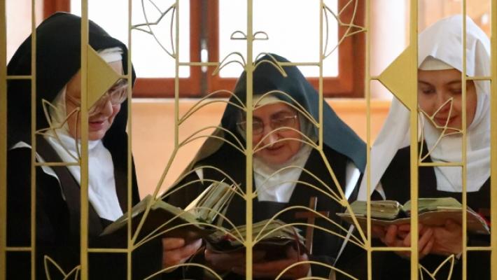 Viaggio oltre le grate dell'ultimo monastero