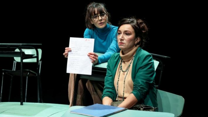 Arianna Scommegna: &laquo;Nei panni di una prof mi scontro con Ambra Angiolini&raquo;