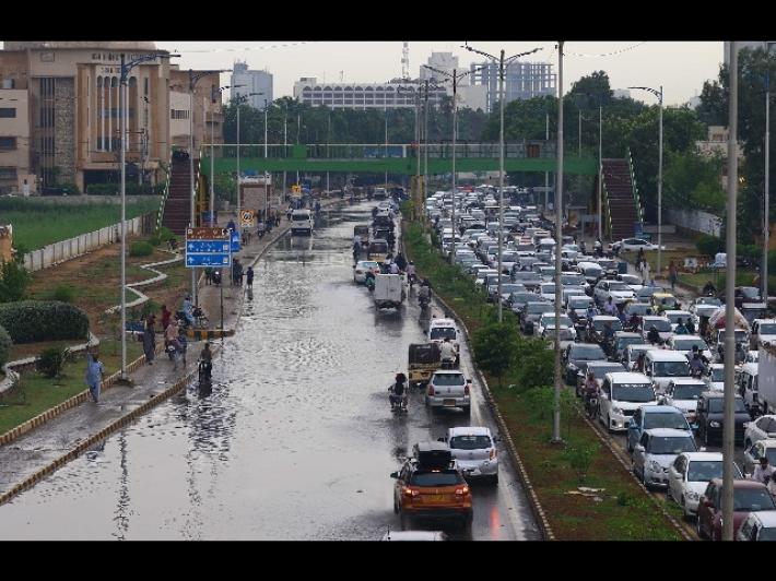 Pakistan: iniziano i monsoni, gi&agrave; sei vittime