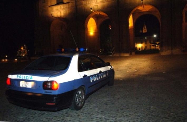 Via Garibaldi, 20enne rapinato mentre rincasa per 2,50 euro: arrestati due marocchini. La stessa sera avevano minacciato con un coltello un uomo in via Del Prato