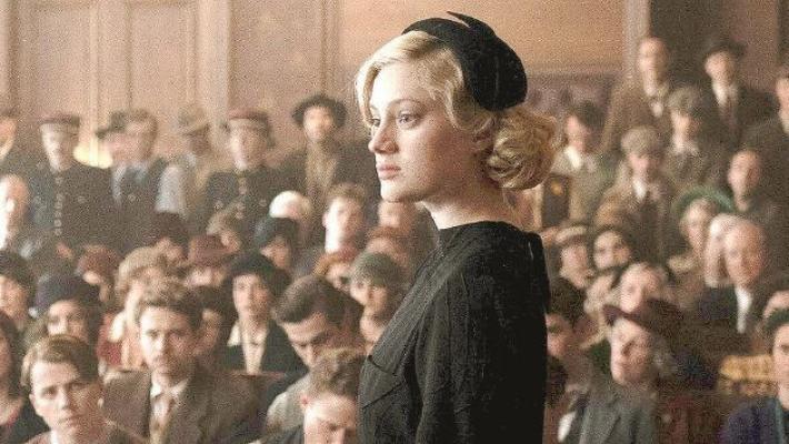 Nascosto in una commedia gialla urla il manifesto femminista di Ozon