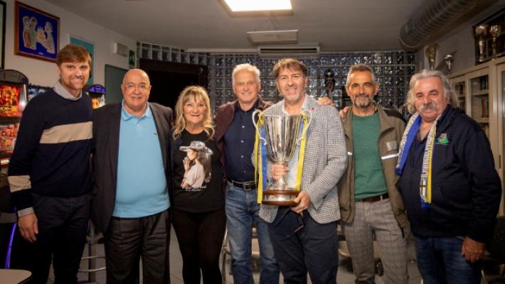 I tifosi e gli ex giallobl&ugrave; celebrano Wembley