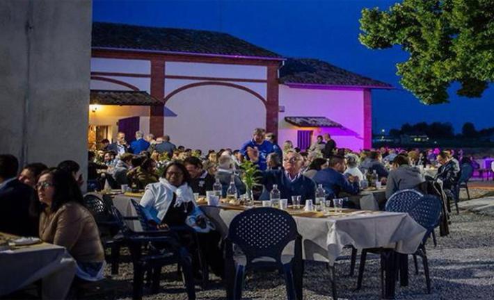 Ristoranti: guida per mangiare all'aperto