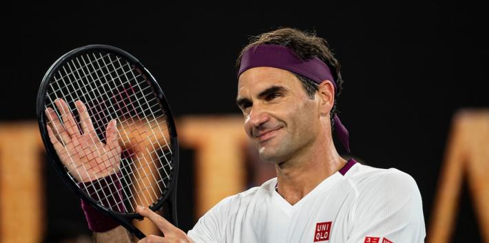 Federer gira uno spot Barilla con le ragazzine dei palleggi di Finale Ligure