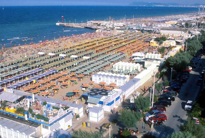 Soccorso in mare a Riccione, 19enne morto in ospedale