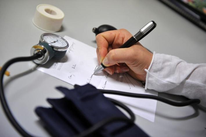 Ordini medici, vanno ripristinate le visite fiscali
