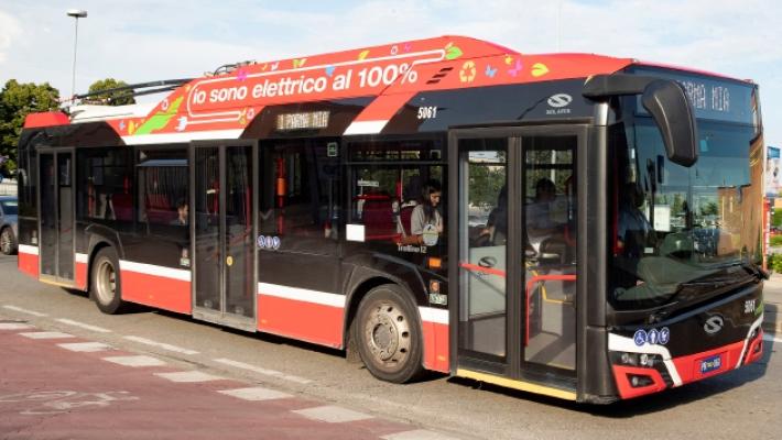Rivoluzione bus: &laquo;Tutti elettrici nelle linee cittadine&raquo;