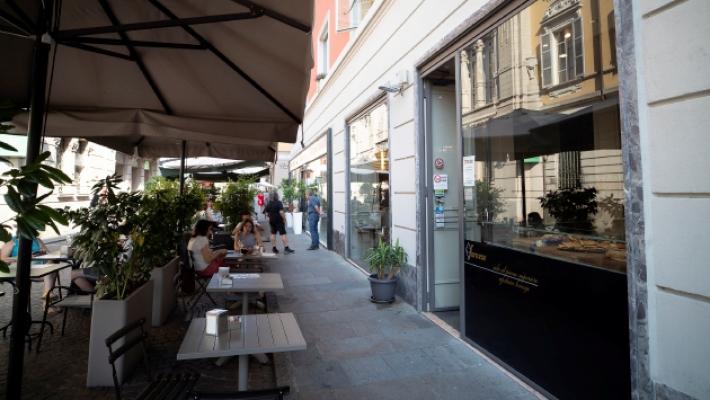 Spaccata al bar in via Pisacane: ma questa volta il furto non riesce