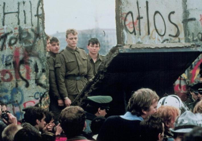 Dopo 44 anni arriva cartolina dalla Ddr, la fermo' la Stasi