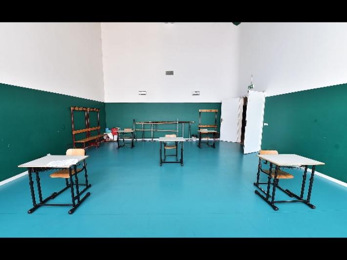 Scuola, la Cgil: "Non ci sono le condizioni per un ritorno in aula in presenza"