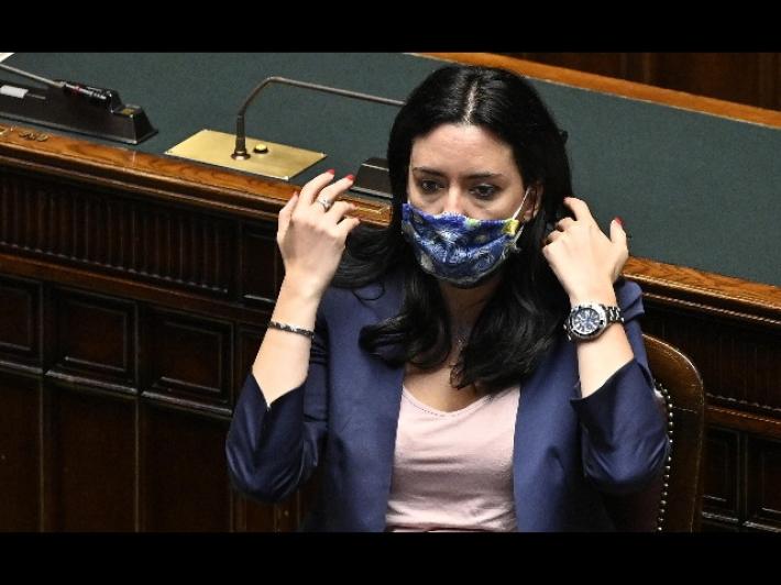 Azzolina, la scuola riapre, sfido Salvini