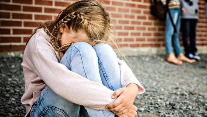 L'orrore a 9 anni: violentata dallo zio