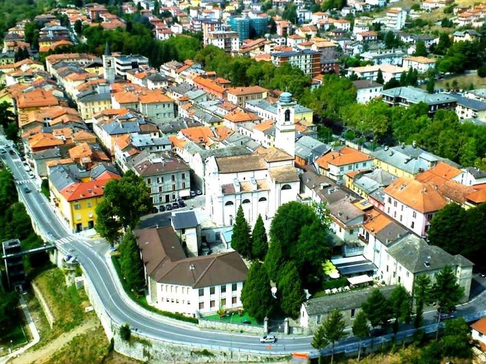 Madonna del Carmine, fede, musica e bancarelle: la tradizione si rinnova