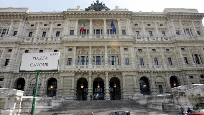 Public money, la cassazione ordina un nuovo processo e riduce le accuse