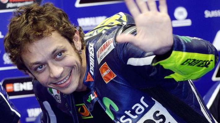 Misano, Valentino Rossi vince alla grande. Questa volta su quattro ruote