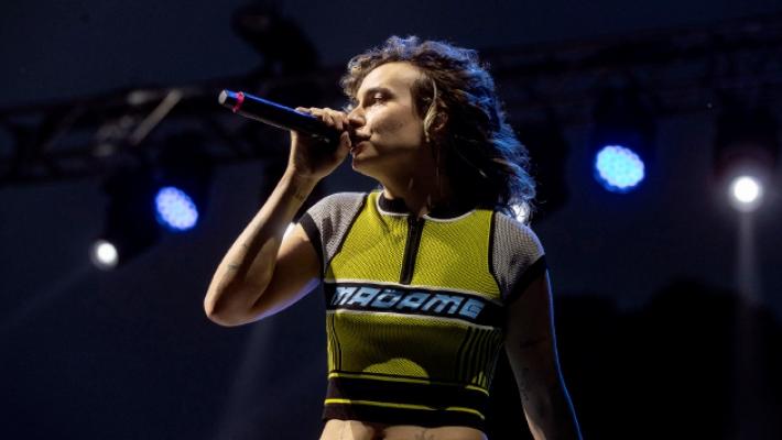 Madame canta l'amore e conquista il pubblico di Parma 