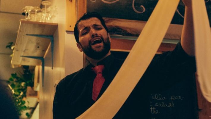 Davide Bazzali, lo chef tenore che incanta il Canada con tortelli e Verdi