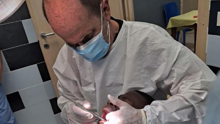 Da Torrile fino in Congo per curare i denti ai bambini