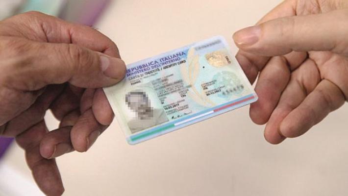 &laquo;Carta d'identit&agrave;, l'attesa &egrave; ancora inaccettabile&raquo;