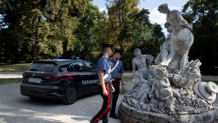 Parco Ducale, sfregiata una statua del Boudard