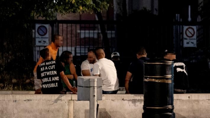 Via D'Azeglio: rissa a bottigliate. I residenti: &laquo;Ormai viviamo nella paura&raquo;