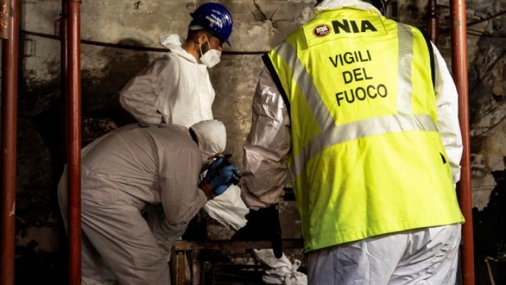 Quel disperato &laquo;Sos&raquo; dalla stanza in fiamme