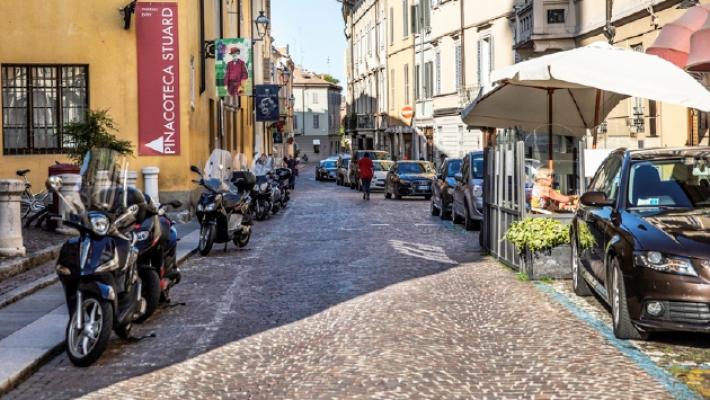 Pizzaiolo placca un ladro di biciclette