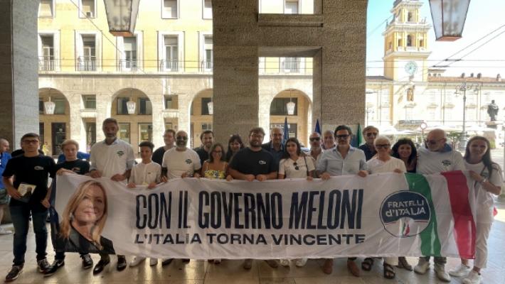 FdI promuove il governo Meloni: &laquo;Pi&ugrave; lavoro e gas meno costoso&raquo;