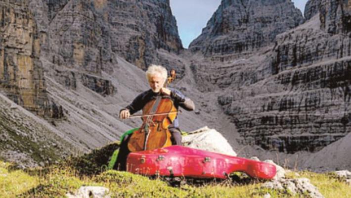 Il palcoscenico pi&ugrave; bello al mondo: la musica si ascolta tra le vette