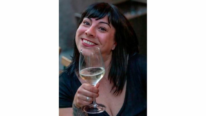 Addio a Carlotta, la barista sempre sorridente