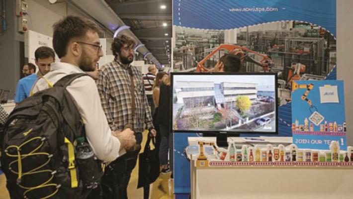 &laquo;Perch&eacute; Parma? Qui c'&egrave; lavoro&raquo;