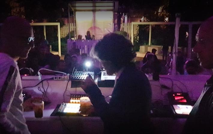 Contagi in un locale a Piacenza, appello dell'Ausl: c'erano anche parmigiani?