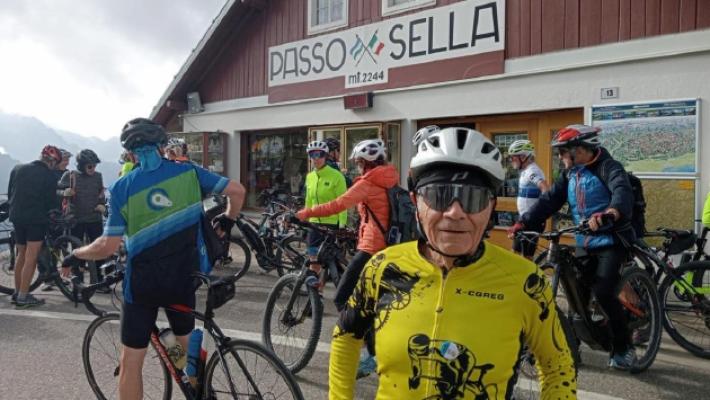 Bossoni, 4 passi dolomitici in bici a 86 anni