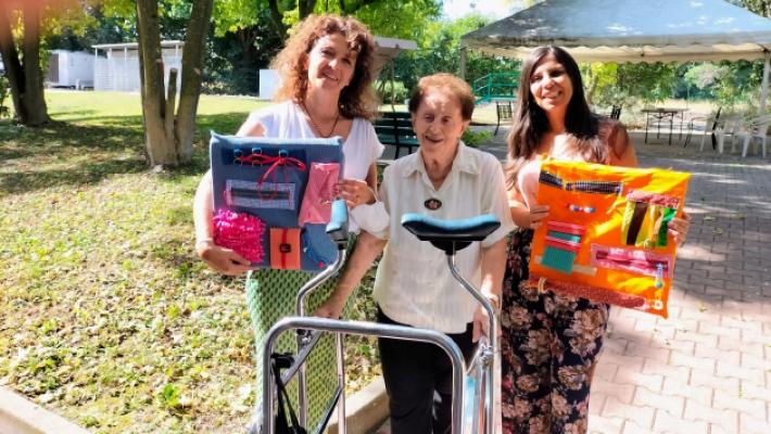 Collecchio, nasce il cuscino sensoriale che stimola chi ha una demenza