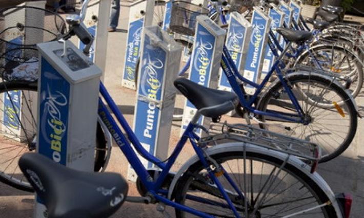 Bike sharing gratuito per chi acquista l&rsquo;abbonamento del bus 