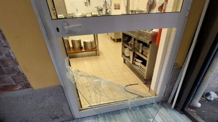 Razzia nella dispensa della materna