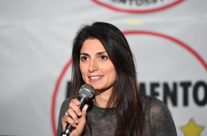 Virginia Raggi: "Vado avanti, mi ricandido"