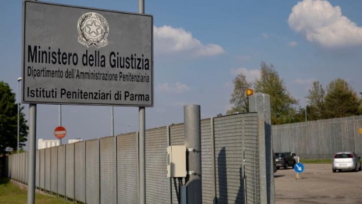 Un altro detenuto suicida in cella