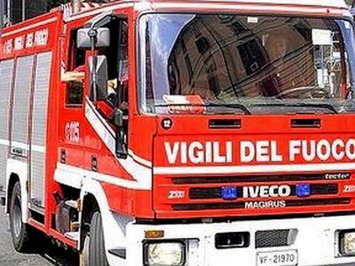 Frana in Valmalenco travolge un'auto, 3 morti 