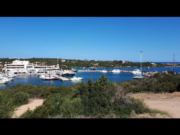Collisione yacht di 52 metri contro un gommone in Costa Smeralda, nessun ferito