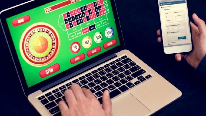 Gioco online, bruciati 379 milioni